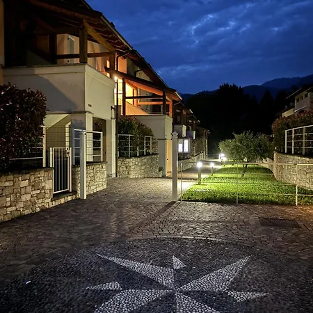Lario Village *