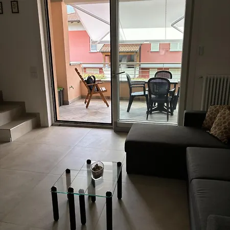 Διαμέρισμα Lario Village