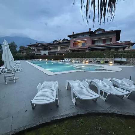 Lario Village Apartment